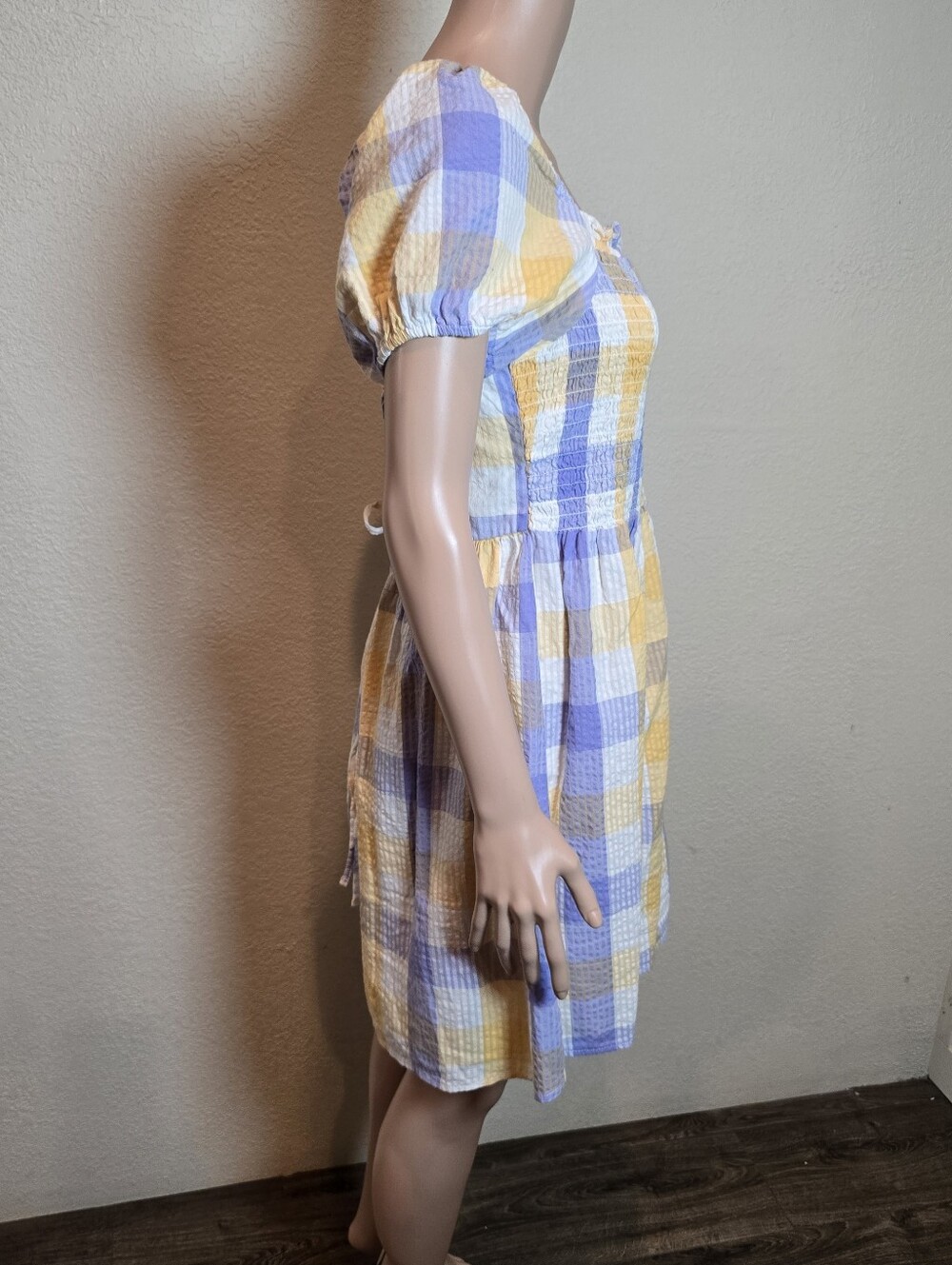 Arizona Plaid Puff-Sleeve Smocked Mini Dress in Yellow & Lavender Size Large - Picture 4 of 10